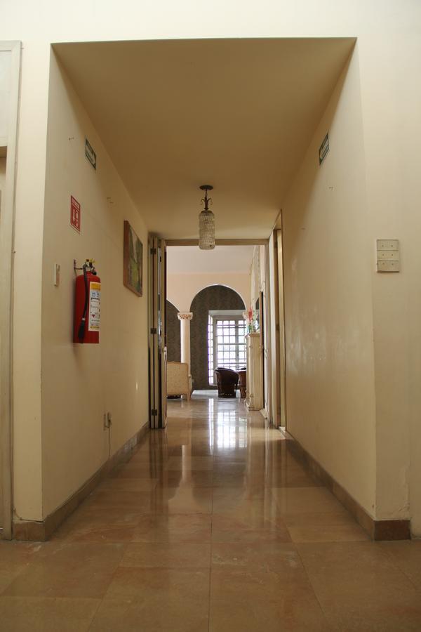 Allende 304 Hostel Aguascalientes Buitenkant foto